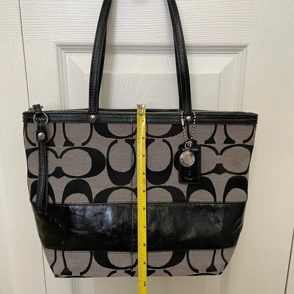 Coach Monogram Tote - Picture 11 of 13